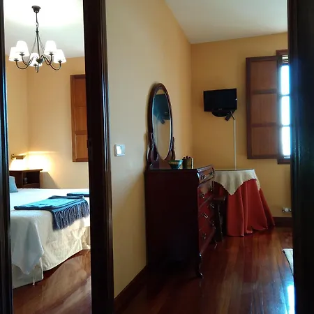 Casa De Labranza A Rega Pensión Combarro