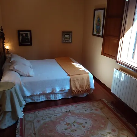 Casa De Labranza A Rega Pensión 3*