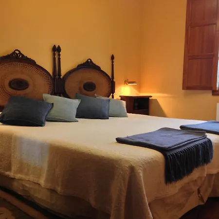 Casa De Labranza A Rega Pensión 3*
