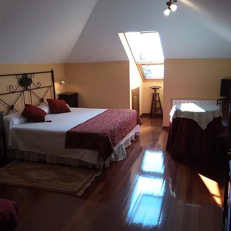 Casa De Labranza A Rega Pensión 3*